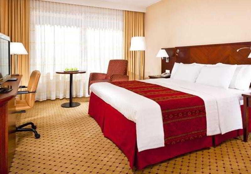 Courtyard By Marriott Center Hotel Munich