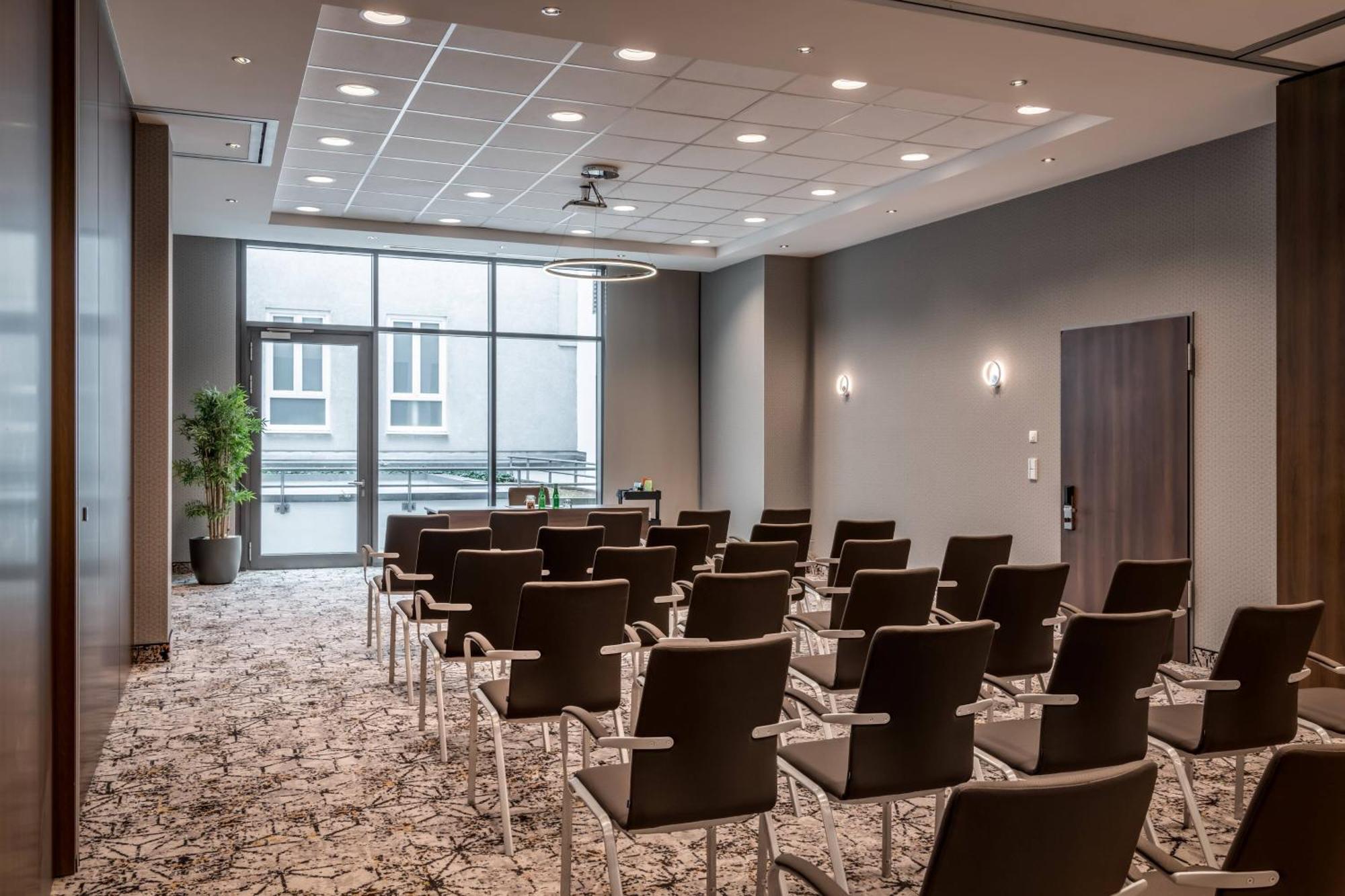 Courtyard By Marriott Center Hotel Munich