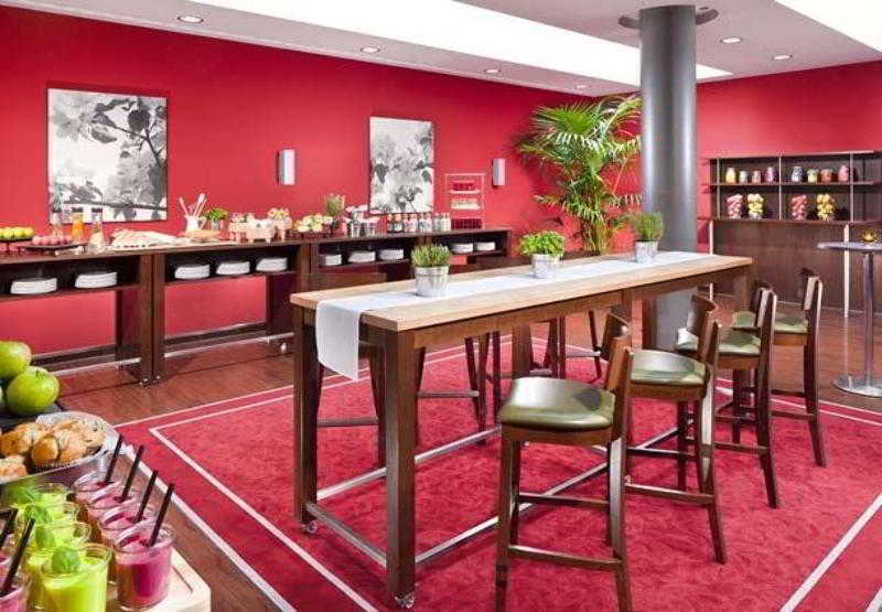Hotel Courtyard By Marriott Center Munich